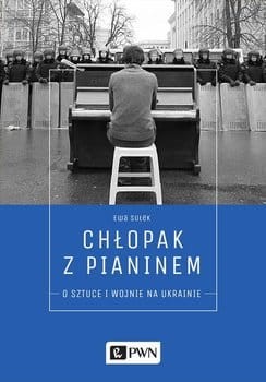 chlopak-z-pianinem-o-sztuce-i-wojnie-na-ukrainie-w-iext53198273.jpg